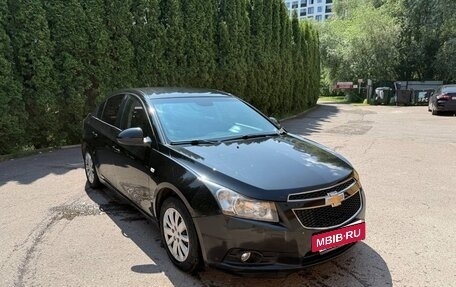Chevrolet Cruze II, 2011 год, 680 000 рублей, 2 фотография