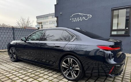 BMW 7 серия, 2022 год, 9 870 000 рублей, 5 фотография