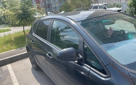 Opel Astra J, 2011 год, 530 000 рублей, 7 фотография