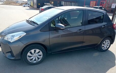 Toyota Vitz, 2019 год, 1 100 000 рублей, 4 фотография