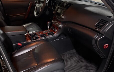 Toyota Highlander III, 2012 год, 1 890 000 рублей, 12 фотография