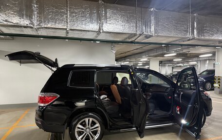 Toyota Highlander III, 2012 год, 1 890 000 рублей, 9 фотография