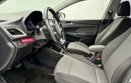 Hyundai Solaris II рестайлинг, 2019 год, 1 350 000 рублей, 10 фотография
