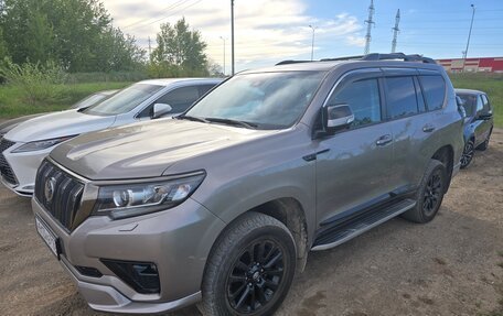 Toyota Land Cruiser Prado 150 рестайлинг 2, 2021 год, 7 350 000 рублей, 14 фотография