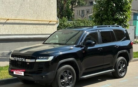 Toyota Land Cruiser, 2022 год, 11 000 000 рублей, 2 фотография