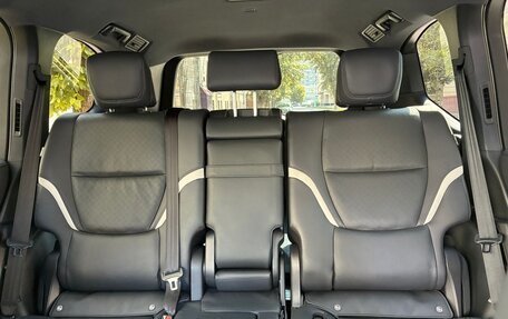 Toyota Land Cruiser, 2022 год, 11 000 000 рублей, 21 фотография
