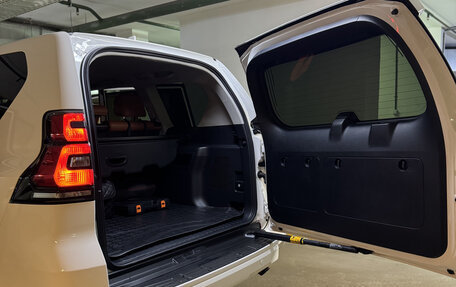 Toyota Land Cruiser Prado 150 рестайлинг 2, 2021 год, 6 477 777 рублей, 7 фотография