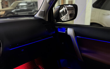 Toyota Land Cruiser Prado 150 рестайлинг 2, 2021 год, 6 477 777 рублей, 12 фотография