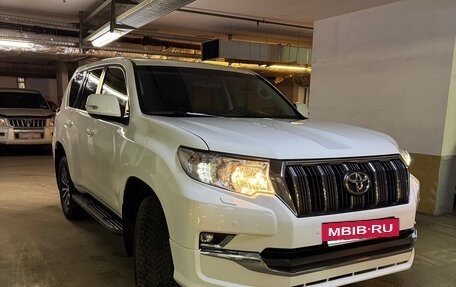 Toyota Land Cruiser Prado 150 рестайлинг 2, 2021 год, 6 477 777 рублей, 3 фотография