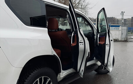 Toyota Land Cruiser Prado 150 рестайлинг 2, 2021 год, 6 477 777 рублей, 20 фотография