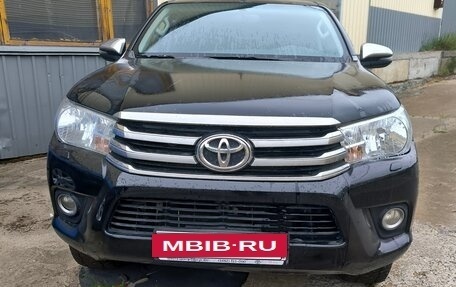 Toyota Hilux VIII, 2017 год, 1 947 500 рублей, 3 фотография