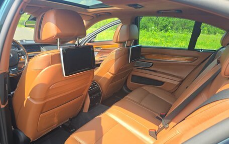 BMW 7 серия, 2012 год, 2 200 000 рублей, 3 фотография