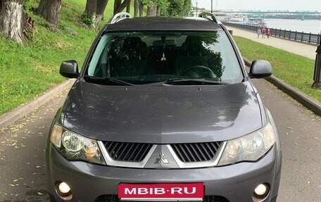 Mitsubishi Outlander III рестайлинг 3, 2008 год, 1 125 000 рублей, 2 фотография
