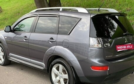 Mitsubishi Outlander III рестайлинг 3, 2008 год, 1 125 000 рублей, 7 фотография