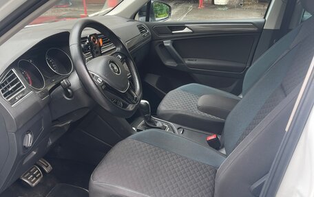 Volkswagen Tiguan II, 2019 год, 2 500 000 рублей, 12 фотография