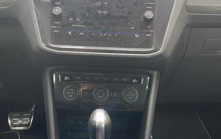 Volkswagen Tiguan II, 2019 год, 2 500 000 рублей, 13 фотография