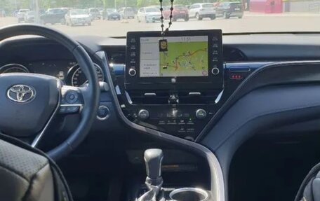 Toyota Camry, 2022 год, 3 950 000 рублей, 18 фотография