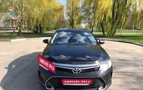 Toyota Camry, 2016 год, 2 400 000 рублей, 2 фотография