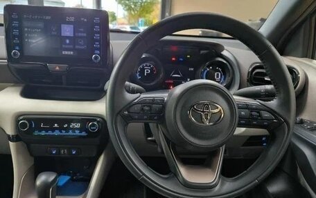 Toyota Yaris, 2021 год, 1 485 000 рублей, 14 фотография