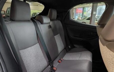 Toyota Yaris, 2021 год, 1 485 000 рублей, 18 фотография