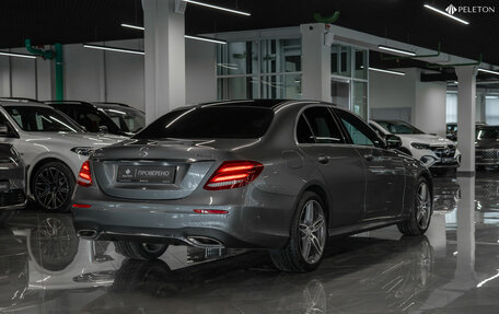 Mercedes-Benz E-Класс, 2016 год, 3 800 000 рублей, 4 фотография