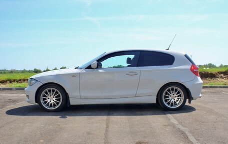 BMW 1 серия, 2011 год, 899 999 рублей, 8 фотография