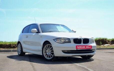 BMW 1 серия, 2011 год, 899 999 рублей, 3 фотография