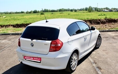 BMW 1 серия, 2011 год, 899 999 рублей, 10 фотография