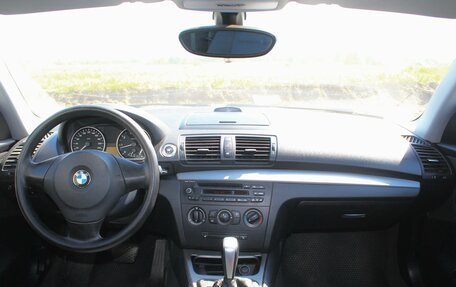 BMW 1 серия, 2011 год, 899 999 рублей, 22 фотография