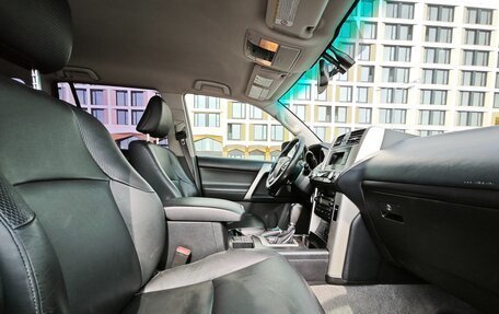 Toyota Land Cruiser Prado 150 рестайлинг 2, 2011 год, 2 600 000 рублей, 7 фотография