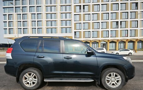 Toyota Land Cruiser Prado 150 рестайлинг 2, 2011 год, 2 600 000 рублей, 3 фотография