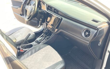 Toyota Corolla, 2018 год, 1 650 000 рублей, 6 фотография