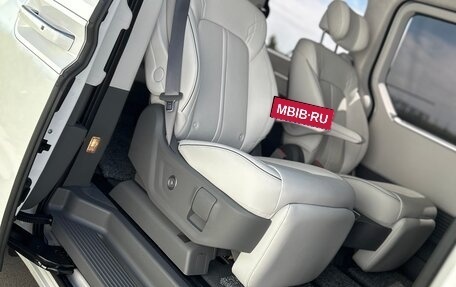 Hyundai Staria, 2024 год, 6 250 000 рублей, 5 фотография