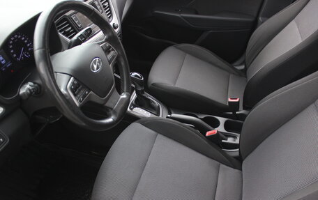 Hyundai Solaris II рестайлинг, 2018 год, 1 285 000 рублей, 10 фотография