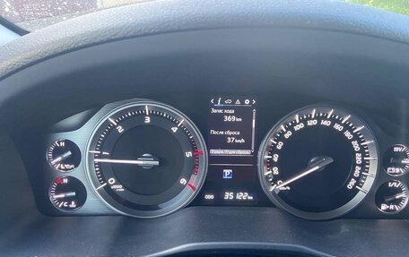Toyota Land Cruiser 200, 2019 год, 9 000 000 рублей, 5 фотография
