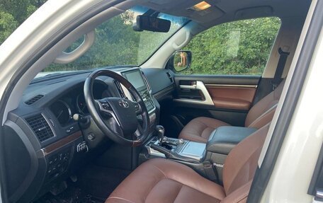 Toyota Land Cruiser 200, 2019 год, 9 000 000 рублей, 7 фотография