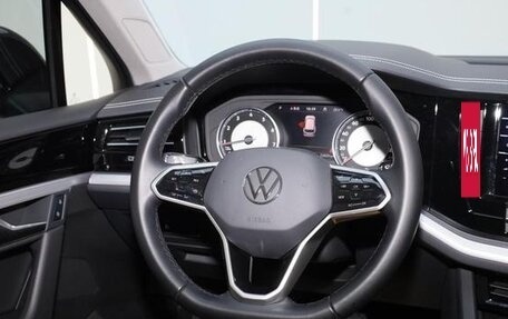 Volkswagen Touareg III, 2022 год, 4 820 000 рублей, 10 фотография