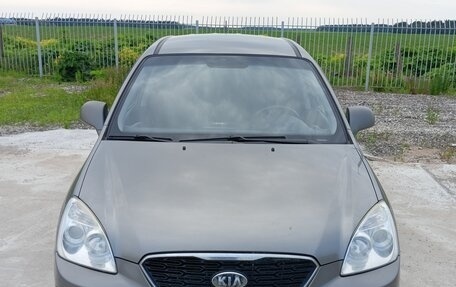 KIA Carens III (RP), 2011 год, 700 000 рублей, 1 фотография