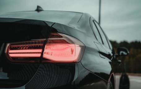 BMW 3 серия, 2018 год, 2 750 000 рублей, 4 фотография