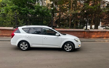 KIA cee'd I рестайлинг, 2011 год, 800 000 рублей, 12 фотография