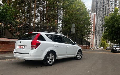 KIA cee'd I рестайлинг, 2011 год, 800 000 рублей, 13 фотография