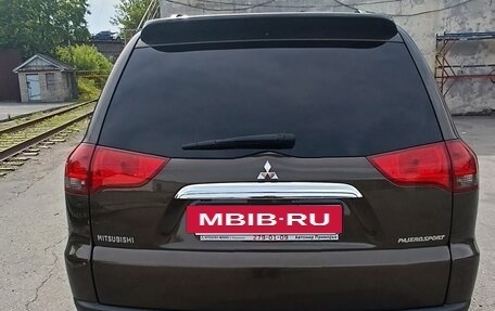 Mitsubishi Pajero Sport II рестайлинг, 2014 год, 2 350 000 рублей, 16 фотография
