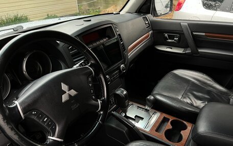 Mitsubishi Pajero IV, 2007 год, 1 200 000 рублей, 6 фотография