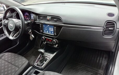 KIA Rio IV, 2018 год, 1 279 000 рублей, 10 фотография