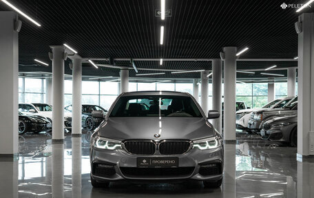 BMW 5 серия, 2019 год, 3 650 000 рублей, 3 фотография
