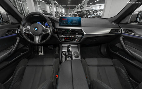 BMW 5 серия, 2019 год, 3 650 000 рублей, 8 фотография