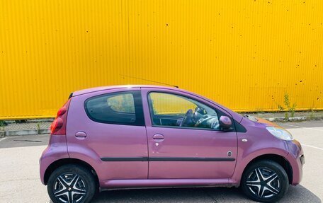 Peugeot 107 I рестайлинг, 2013 год, 580 000 рублей, 2 фотография