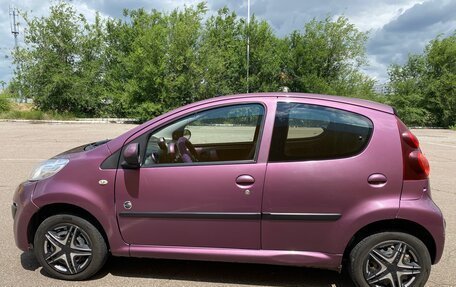 Peugeot 107 I рестайлинг, 2013 год, 580 000 рублей, 3 фотография
