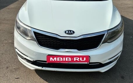 KIA Rio III рестайлинг, 2016 год, 900 000 рублей, 4 фотография