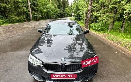BMW 5 серия, 2018 год, 5 100 000 рублей, 2 фотография